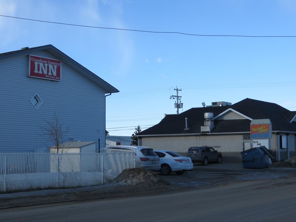 Crossfield Country Inn Экстерьер фото